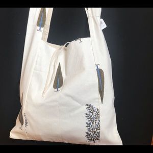 Woman’s boho shoulder bag